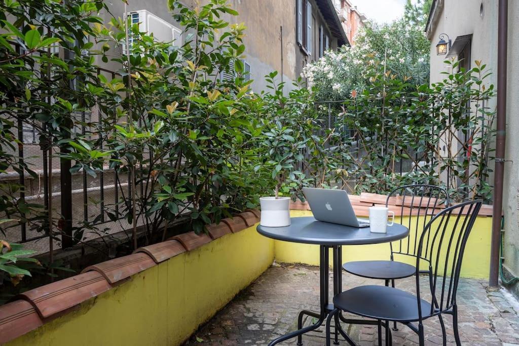 شقة Life Is Beautiful Design Loft Navigli Romolo, Netflix, Wifi, Ac And Street Parking ميلان المظهر الخارجي الصورة