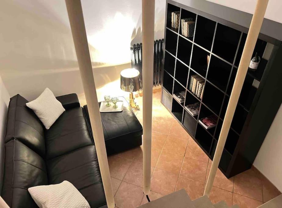 شقة Life Is Beautiful Design Loft Navigli Romolo, Netflix, Wifi, Ac And Street Parking ميلان المظهر الخارجي الصورة